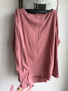 Lululemon long sleeve T shirt, size 4